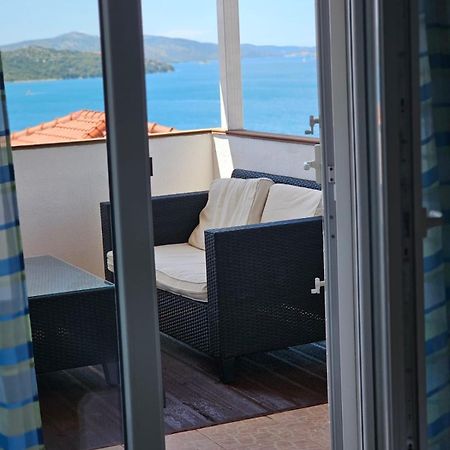 Ferienwohnung Beutifulseaview Aprtment Trogir Exterior foto