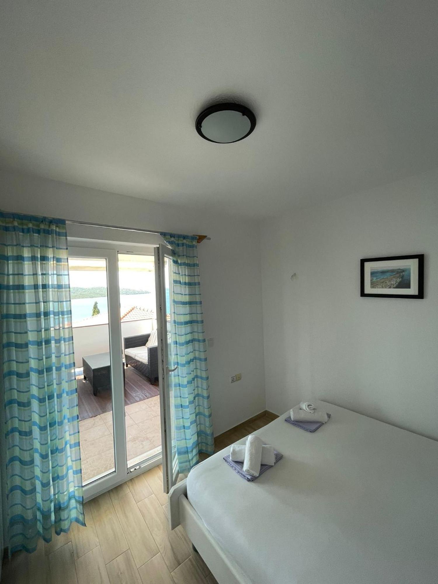 Ferienwohnung Beutifulseaview Aprtment Trogir Exterior foto